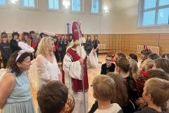 fcb52b34-b527-49c1-be83-b7b6221fc243