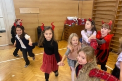 b7ad8362-152a-49c5-b856-0f6a306e012d