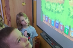 964ed3e9-55d0-4067-8a2b-b7630a408082