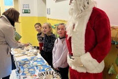 e8797377-f413-4bf6-80da-2144044d1ff9