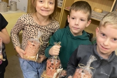 47e54d60-c678-4090-8d93-d6ea2ed9c6a1