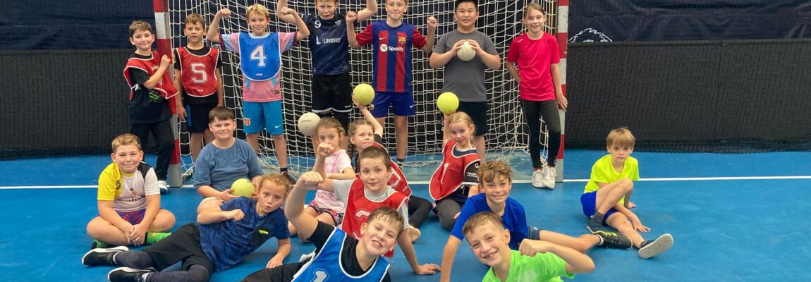 První kolo “Školní ligy házené”