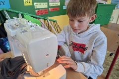 76c00ed3-a8b2-483c-ac35-5e3cca09b3d7