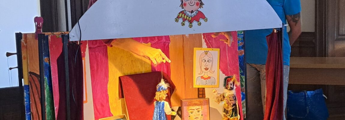 Prvňáčci zhlédli pohádku Dlouhý, Široký a Bystrozraký